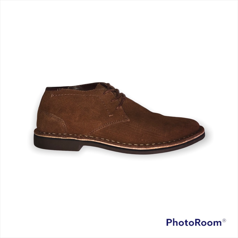KENNETH COLE REACTION Desert Sun Chestnut textured suede Chukka boot EUC Sz 8